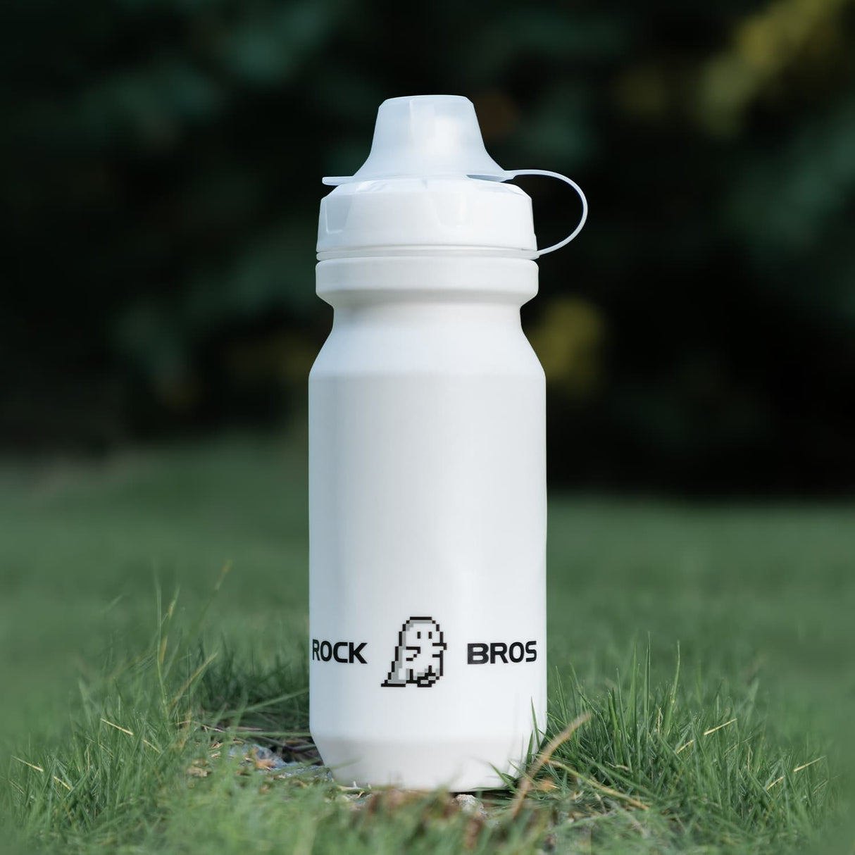 ROCKBROS „Skin-Feel” butelka rowerowa 600 / 750 ml z osłoną przeciwkurzową, lekki i antypoślizgowy