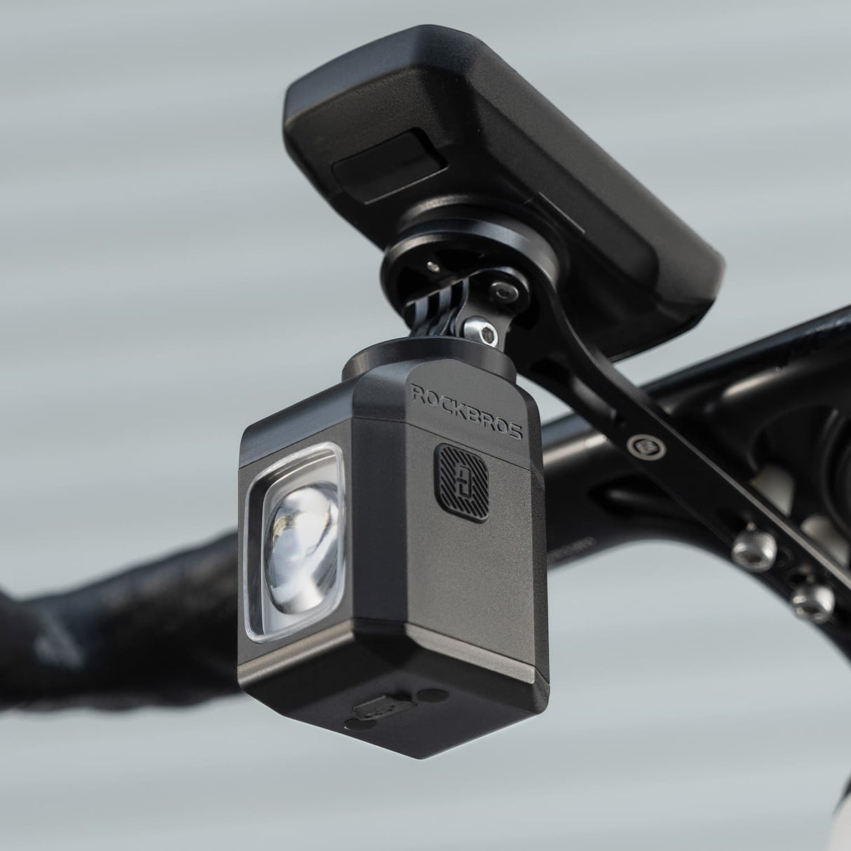 ROCKBROS Przednia Lampa Rowerowa z Pilotem Wysoka Jasność 1600LM-M8 Światła rowerowe