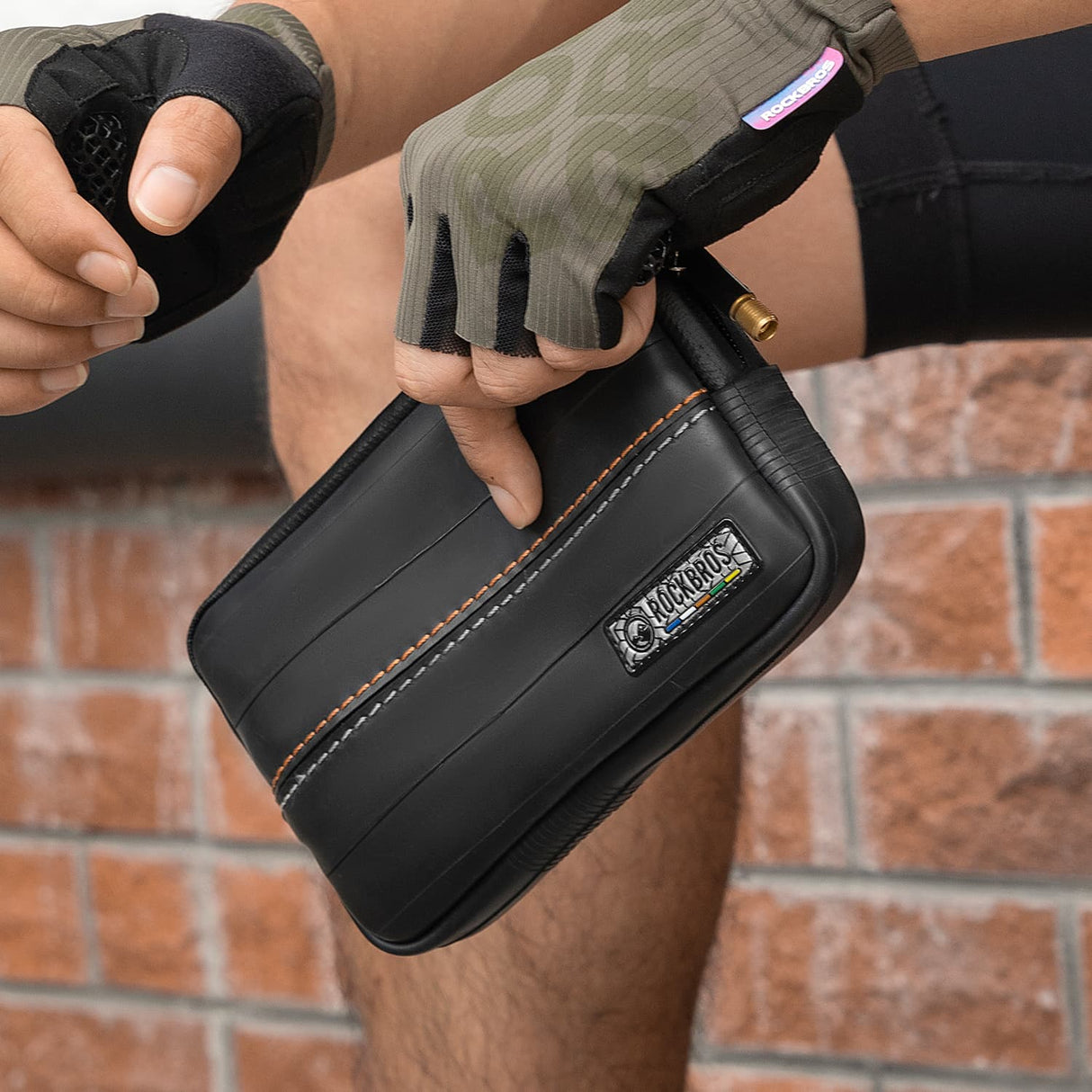 ROCKBROS ROAD TO SKY Portfel Rowerowy Ekologiczna z Recyklingu Opon z Przegródkami 0,4 L-TL011 Portfel