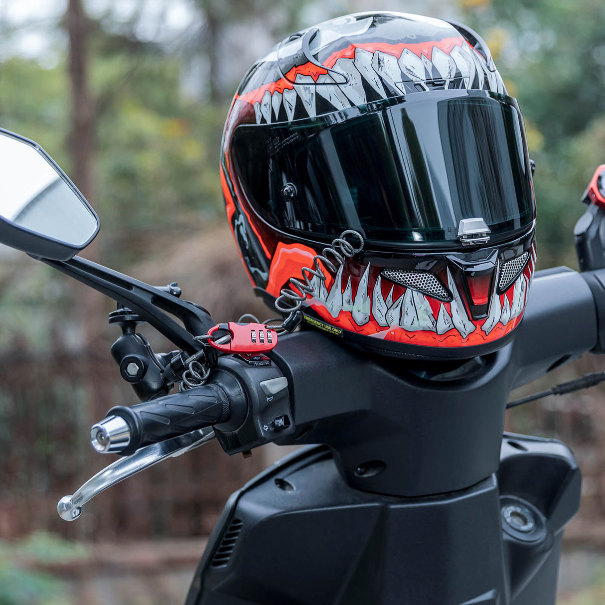 Zapięcie do Kasku Rowerowego Trzycyfrowe Hasło Długość 90cm