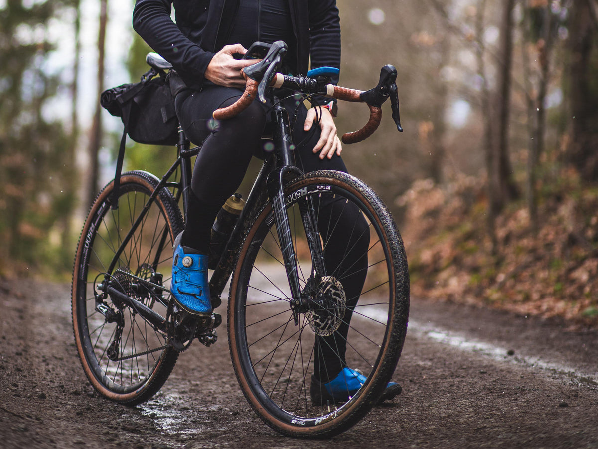 Jak dobrać ochraniacze na buty rowerowe na jesień i zimę