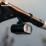 ROCKBROS Przednia Lampka Rowerowa 1000 lm z Możliwością Montażu Nad i Pod Kierownicą - M5 Światła rowerowe